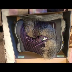 Eddie Bauer Snow Boots